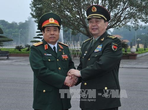 Chinese Defense Minister pays a friendship official visit to Vietnam - ảnh 1